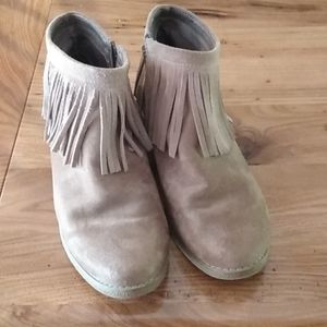 Mossimo fringe booties